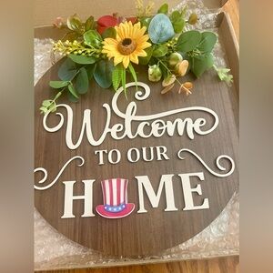 Interchangeable 2-Sided Welcome Wooden Sign Decoration